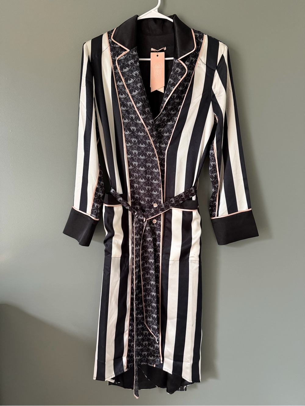 We Are HAH Solo Robe Women’s M Black/White Stripe